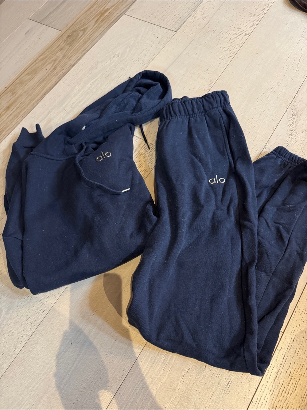 ALO Yoga Kids Navy Joggers - Classic Logo Sweatpants